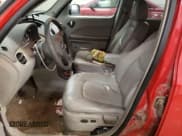 ✅ 2009 Chevrolet HHR 2LT • VIN: 3GNCA53V19S573159 • Lot: 80447184. Listed on Copart with 131,856 mi. Free auction sales archive from the USA and detailed vehicle history report at DreamBid. Image 7.