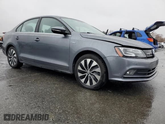 ✅ 2016 Volkswagen Jetta Hybrid SEL Premium • VIN: 3VW637AJXGM237469 • Lot: 81728044. Wystawiony na Copart z przebiegiem 127 027 mil. Bezpłatny archiwum sprzedaży aukcyjnych z USA i szczegółowy raport historii pojazdu na DreamBid. Zdjęcie 4.