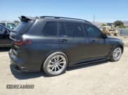 ✅ 2023 BMW X7 M60i • VIN: 5UX33EM00P9P30247 • Lot: 65272475. Wystawiony na Copart z przebiegiem 39 180 mil. Bezpłatny archiwum sprzedaży aukcyjnych z USA i szczegółowy raport historii pojazdu na DreamBid. Zdjęcie 3.