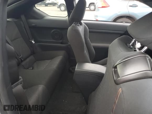 ✅ 2013 Scion tC • VIN: JTKJF5C72D3063171 • Lot: 82695835. Wystawiony na Copart z przebiegiem 95 193 mil. Bezpłatny archiwum sprzedaży aukcyjnych z USA i szczegółowy raport historii pojazdu na DreamBid. Zdjęcie 10.