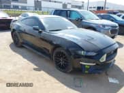 ✅ 2019 Ford Mustang GT Premium • VIN: 1FA6P8CF2K5187919 • Lot: 43166833. Wystawiony na IAAI z przebiegiem 90 298 mil. Bezpłatny archiwum sprzedaży aukcyjnych z USA i szczegółowy raport historii pojazdu na DreamBid. Zdjęcie 1.