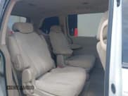 ✅ 2007 Kia Sedona • VIN: KNDMB133976124055 • Lot: 42657085. Wystawiony na IAAI z przebiegiem 193 835 mil. Bezpłatny archiwum sprzedaży aukcyjnych z USA i szczegółowy raport historii pojazdu na DreamBid. Zdjęcie 8.