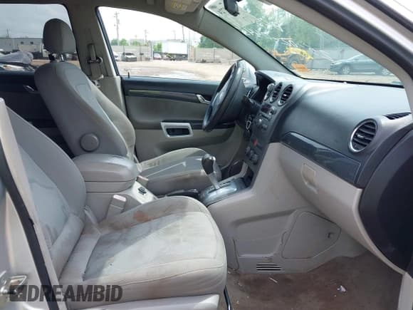 ✅ 2009 Saturn VUE XE • VIN: 3GSDL43N49S533731 • Lot: 42269724. Listed on IAAI with 196,925 mi. Free auction sales archive from the USA and detailed vehicle history report at DreamBid. Image 5.