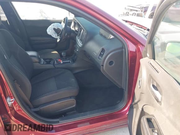 ✅ 2018 Dodge Charger R/T • VIN: 2C3CDXCT3JH157751 • Лот: 43332612. Опубликован ранее на IAAI с пробегом 99 586 миль. Бесплатный доступ к архиву аукционных продаж из США и подробный отчёт об истории автомобиля на DreamBid. Изображение 5.