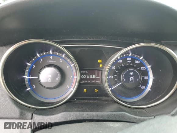 ✅ 2012 Hyundai Sonata GLS • VIN: 5NPEB4AC8CH351987 • Lot: 63530424. Listed on Copart with 142,393 mi. Free auction sales archive from the USA and detailed vehicle history report at DreamBid. Image 9.