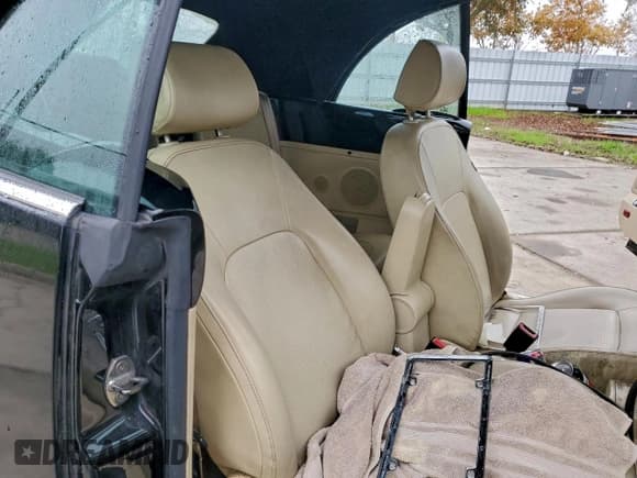 ✅ 2008 Volkswagen Beetle SE • VIN: 3VWRF31Y18M419671 • Lot: 95992845. Listed on Copart with 140,244 mi. Free auction sales archive from the USA and detailed vehicle history report at DreamBid. Image 10.