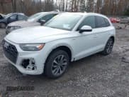 ✅ 2022 Audi Q5 S line Premium • VIN: WA1GAAFY9N2032157 • Lot: 43680482. Wystawiony na IAAI z przebiegiem 53 334 mil. Bezpłatny archiwum sprzedaży aukcyjnych z USA i szczegółowy raport historii pojazdu na DreamBid. Zdjęcie 2.