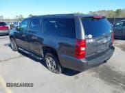 ✅ 2010 Chevrolet Suburban LS • VIN: 1GNUCHE07AR125498 • Lot: 41427576. Listed on IAAI with 266,150 mi. Free auction sales archive from the USA and detailed vehicle history report at DreamBid. Image 3.
