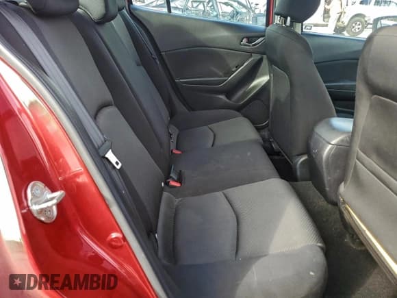 ✅ 2017 Mazda 3 Sport • VIN: 3MZBN1U74HM111227 • Лот: 94316725. Опубликован ранее на Copart с пробегом 170 894 миль. Бесплатный доступ к архиву аукционных продаж из США и подробный отчёт об истории автомобиля на DreamBid. Изображение 10.