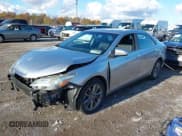 ✅ 2015 Toyota Camry XLE • VIN: 4T1BF1FK9FU874219 • Lot: 43574677. Wystawiony na IAAI z przebiegiem 174 533 mil. Bezpłatny archiwum sprzedaży aukcyjnych z USA i szczegółowy raport historii pojazdu na DreamBid. Zdjęcie 2.