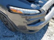 ✅ 2016 Jeep Cherokee Latitude • VIN: 1C4PJLCSXGW100401 • Лот: 43003107. Опубликован ранее на IAAI с пробегом 179 827 миль. Бесплатный доступ к архиву аукционных продаж из США и подробный отчёт об истории автомобиля на DreamBid. Изображение 6.