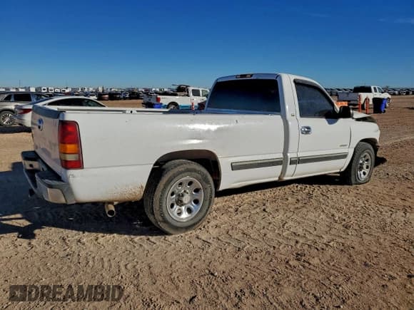 ✅ 1999 Chevrolet Silverado 1500 • VIN: 1GCEC14W2XE203065 • Лот: 93651525. Опубликован ранее на Copart с пробегом Не указан. Бесплатный доступ к архиву аукционных продаж из США и подробный отчёт об истории автомобиля на DreamBid. Изображение 3.