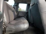 ✅ 2001 Chevrolet Silverado 1500 • VIN: 2GCEC19V011105144 • Лот: 80455074. Опубликован ранее на Copart с пробегом 171 221 миль. Бесплатный доступ к архиву аукционных продаж из США и подробный отчёт об истории автомобиля на DreamBid. Изображение 10.