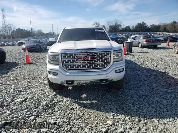 ✅ 2017 GMC Sierra 1500 Denali • VIN: 3GTU2PEJ1HG190338 • Lot: 42813325. Listed on Copart with 87,104 mi. Free auction sales archive from the USA and detailed vehicle history report at DreamBid. Image 10.