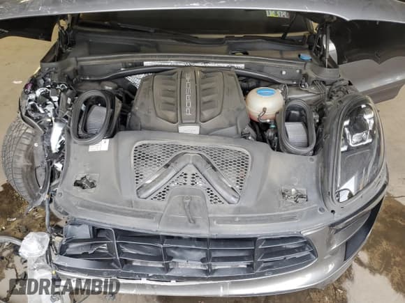 ✅ 2018 Porsche Macan GTS • VIN: WP1AG2A56JLB65541 • Lot: 81040225. Listed on Copart with Not provided. Free auction sales archive from the USA and detailed vehicle history report at DreamBid. Image 11.