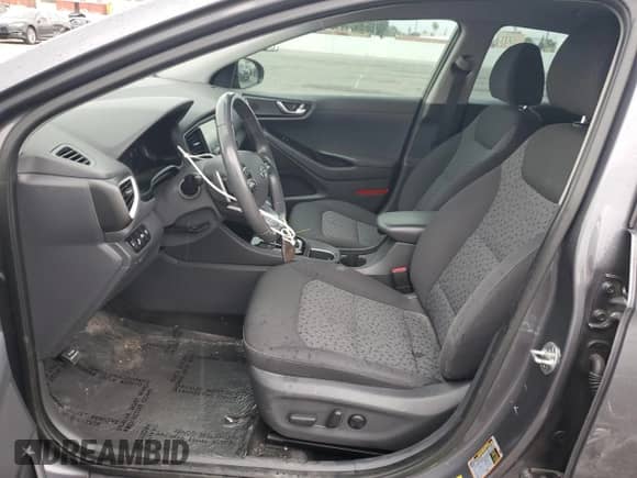 2019 Hyundai Ioniq SEL с VIN KMHC75LC7KU112071, выставлен на аукционе Copart как лот 58437425 с пробегом 80 019 миль миль и Списание • Salvage title. История ставок и продаж доступна на DreamBid. Изображение 7.