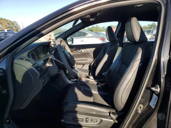 ✅ 2016 Honda Accord Sport • VIN: 1HGCR2F58GA043850 • Лот: 86692645. Опубликован ранее на Copart с пробегом 129 579 миль. Бесплатный доступ к архиву аукционных продаж из США и подробный отчёт об истории автомобиля на DreamBid. Изображение 7.