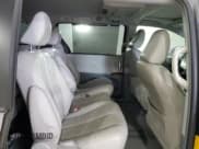 ✅ 2012 Toyota Sienna XLE • VIN: 5TDYK3DC9CS194175 • Лот: 92169005. Опубликован ранее на Copart с пробегом 152 928 миль. Бесплатный доступ к архиву аукционных продаж из США и подробный отчёт об истории автомобиля на DreamBid. Изображение 11.