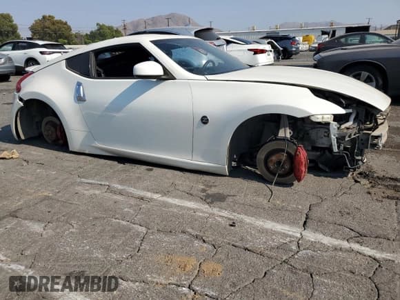 ✅ 2013 Nissan 370Z • VIN: JN1AZ4EHXDM880884 • Лот: 68949795. Опубликован ранее на Copart с пробегом 84 044 миль. Бесплатный доступ к архиву аукционных продаж из США и подробный отчёт об истории автомобиля на DreamBid. Изображение 4.