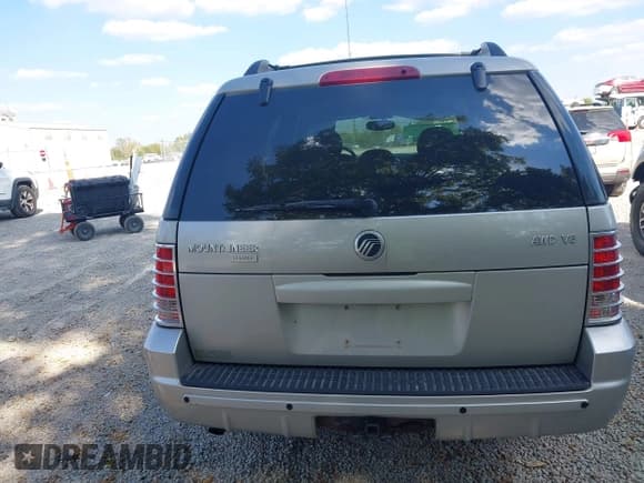 ✅ 2005 Mercury Mountaineer Convenience • VIN: 4M2DU86W45ZJ25807 • Lot: 43223152. Listed on IAAI with 228,047 mi. Free auction sales archive from the USA and detailed vehicle history report at DreamBid. Image 16.