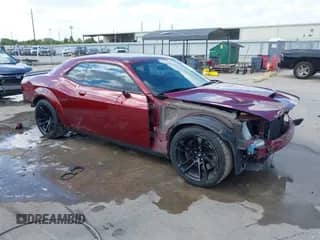 2023 Dodge Challenger R/T Scat Pack z VIN 2C3CDZFJ7PH686053, wystawiony jako IAAI lot #43430631 z przebiegiem 14 259 mil mil oraz . Historia ofert i sprzedaży dostępna na DreamBid. Obrazek 1.