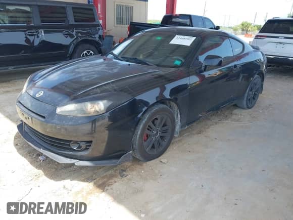 2008 Hyundai Tiburon GS с VIN KMHHM66D18U284226, выставлен на аукционе IAAI как лот 42448502 с пробегом 180 828 миль миль и . История ставок и продаж доступна на DreamBid. Изображение 2.