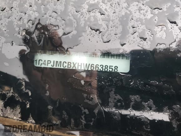 ✅ 2017 Jeep Cherokee Latitude • VIN: 1C4PJMCBXHW663858 • Лот: 64079825. Опубликован ранее на Copart с пробегом 117 606 миль. Бесплатный доступ к архиву аукционных продаж из США и подробный отчёт об истории автомобиля на DreamBid. Изображение 14.