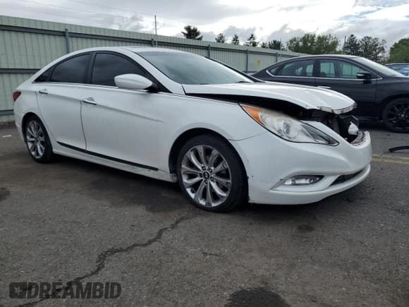 ✅ 2011 Hyundai Sonata SE • VIN: 5NPEC4AC0BH049542 • Lot: 73305704. Listed on Copart with 174,905 mi. Free auction sales archive from the USA and detailed vehicle history report at DreamBid. Image 4.