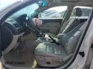 ✅ 2008 Ford Fusion SEL • VIN: 3FAHP02138R255666 • Lot: 59590865. Wystawiony na Copart z przebiegiem 251 409 mil. Bezpłatny archiwum sprzedaży aukcyjnych z USA i szczegółowy raport historii pojazdu na DreamBid. Zdjęcie 7.