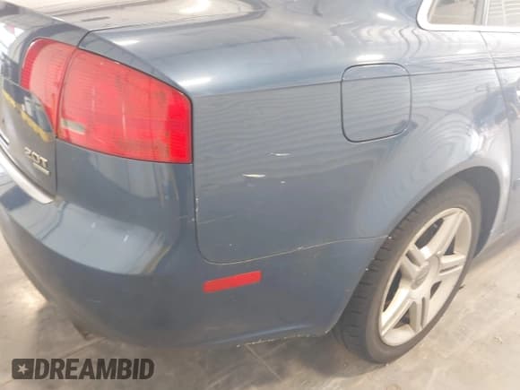 ✅ 2007 Audi A4 2.0T • VIN: WAUDF78E77A227924 • Лот: 42887949. Опубликован ранее на IAAI с пробегом 260 057 миль. Бесплатный доступ к архиву аукционных продаж из США и подробный отчёт об истории автомобиля на DreamBid. Изображение 6.