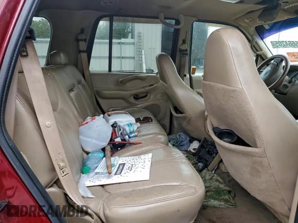 ✅ 2000 Ford Expedition Eddie Bauer • VIN: 1FMRU1763YLA95025 • Lot: 95664205. Listed on Copart with Not provided. Free auction sales archive from the USA and detailed vehicle history report at DreamBid. Image 11.