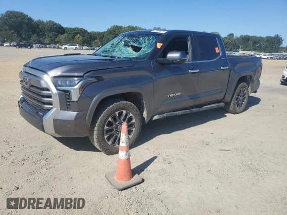 ✅ 2022 Toyota Tundra Limited Hybrid • VIN: 5TFJC5DBXNX012904 • Lot: 82319955. Wystawiony na Copart z przebiegiem 112 002 mil. Bezpłatny archiwum sprzedaży aukcyjnych z USA i szczegółowy raport historii pojazdu na DreamBid. Zdjęcie 1.