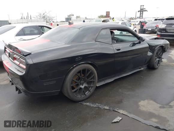 2015 Dodge Challenger R/T Plus with VIN 2C3CDZBT6FH924089, listed as a IAAI auction lot 41472696 with 87,089 mi miles and . Bid and sale history available at DreamBid. Image 4.