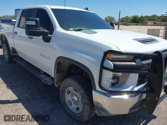 ✅ 2021 Chevrolet Silverado 2500HD Work Truck • VIN: 1GC1YLE72MF268331 • Lot: 42818554. Wystawiony na IAAI z przebiegiem 111 478 mil. Bezpłatny archiwum sprzedaży aukcyjnych z USA i szczegółowy raport historii pojazdu na DreamBid. Zdjęcie 1.