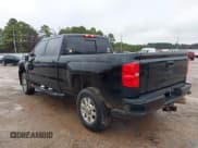 ✅ 2017 Chevrolet Silverado 2500HD LT • VIN: 1GC1KVEY9HF111035 • Lot: 41470279. Wystawiony na IAAI z przebiegiem 155 494 mil. Bezpłatny archiwum sprzedaży aukcyjnych z USA i szczegółowy raport historii pojazdu na DreamBid. Zdjęcie 3.