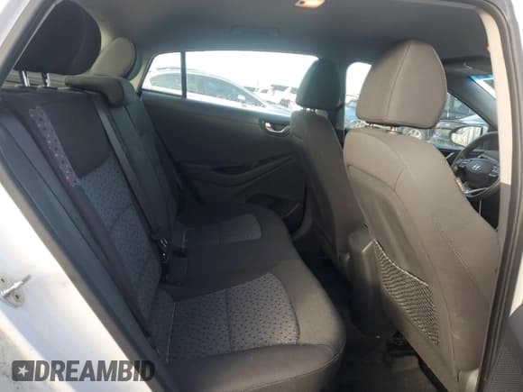 ✅ 2019 Hyundai Ioniq Blue • VIN: KMHC65LC7KU120528 • Lot: 86792254. Wystawiony na Copart z przebiegiem 99 405 mil. Bezpłatny archiwum sprzedaży aukcyjnych z USA i szczegółowy raport historii pojazdu na DreamBid. Zdjęcie 10.