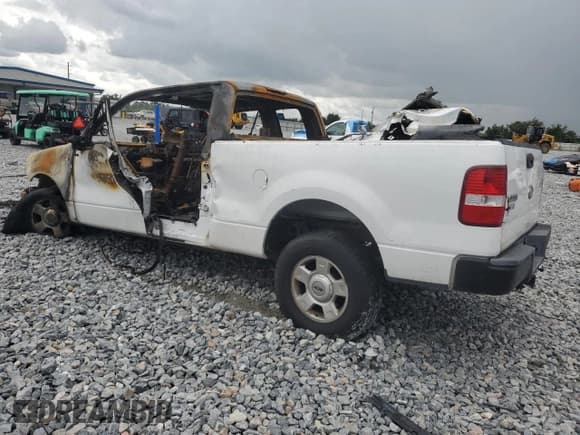 ✅ 2004 Ford F-150 STX • VIN: 1FTRX14W14NA48445 • Лот: 80184975. Опубликован ранее на Copart с пробегом Не указан. Бесплатный доступ к архиву аукционных продаж из США и подробный отчёт об истории автомобиля на DreamBid. Изображение 2.