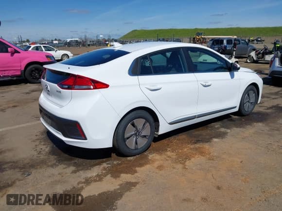 ✅ 2022 Hyundai Ioniq SE • VIN: KMHC75LC1NU268983 • Lot: 41851313. Wystawiony na IAAI z przebiegiem 34 865 mil. Bezpłatny archiwum sprzedaży aukcyjnych z USA i szczegółowy raport historii pojazdu na DreamBid. Zdjęcie 4.