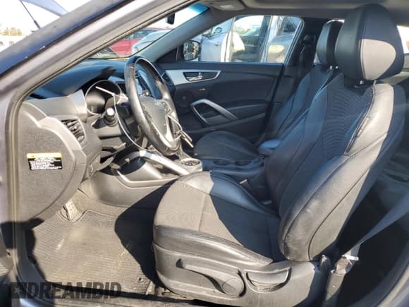 ✅ 2015 Hyundai Veloster RE:FLEX • VIN: KMHTC6AD7FU238210 • Lot: 88150975. Wystawiony na Copart z przebiegiem 102 715 mil. Bezpłatny archiwum sprzedaży aukcyjnych z USA i szczegółowy raport historii pojazdu na DreamBid. Zdjęcie 7.