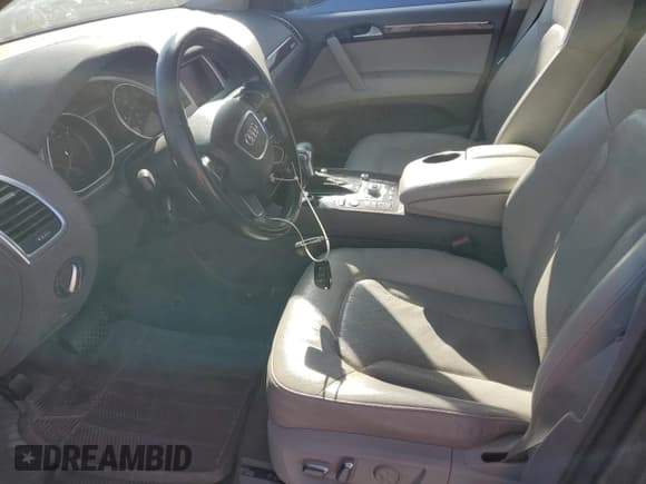 ✅ 2012 Audi Q7 Prestige • VIN: WA1VMAFE1CD009591 • Lot: 73668894. Wystawiony na Copart z przebiegiem 127 740 mil. Bezpłatny archiwum sprzedaży aukcyjnych z USA i szczegółowy raport historii pojazdu na DreamBid. Zdjęcie 7.