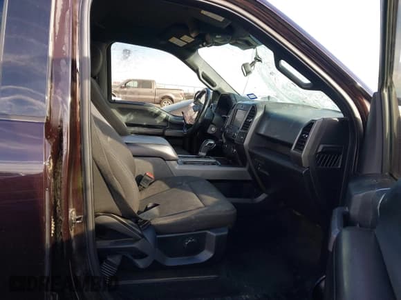 ✅ 2019 Ford F-150 XLT • VIN: 1FTEW1E48KKD81500 • Лот: 41165933. Опубликован ранее на IAAI с пробегом 231 341 миль. Бесплатный доступ к архиву аукционных продаж из США и подробный отчёт об истории автомобиля на DreamBid. Изображение 5.