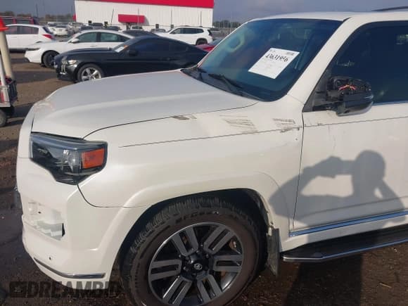 ✅ 2016 Toyota 4Runner Limited • VIN: JTEBU5JR1G5386346 • Lot: 43631956. Listed on IAAI with 116,648 mi. Free auction sales archive from the USA and detailed vehicle history report at DreamBid. Image 6.