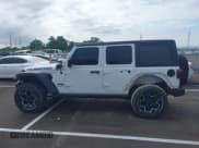 ✅ 2023 Jeep Wrangler Rubicon • VIN: 1C4JJXR64PW586405 • Lot: 42318989. Wystawiony na IAAI z przebiegiem 26 493 mil. Bezpłatny archiwum sprzedaży aukcyjnych z USA i szczegółowy raport historii pojazdu na DreamBid. Zdjęcie 14.