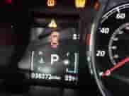 2023 Mitsubishi Outlander ES z VIN JA4ARUAU8PU007536, wystawiony jako IAAI lot #43363060 z przebiegiem 39 272 mil mil oraz . Historia ofert i sprzedaży dostępna na DreamBid. Obrazek 15.