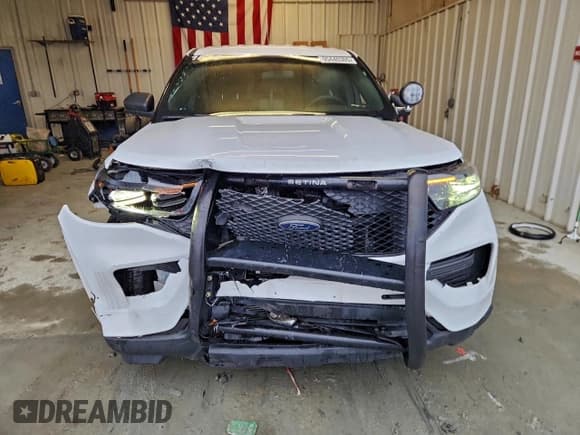 ✅ 2021 Ford Police Interceptor Utility • VIN: 1FM5K8AB2MGA42676 • Lot: 95440305. Listed on Copart with 47,178 mi. Free auction sales archive from the USA and detailed vehicle history report at DreamBid. Image 5.