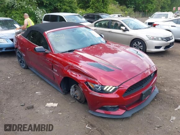 ✅ 2017 Ford Mustang GT Premium • VIN: 1FATP8FF0H5342278 • Lot: 42397127. Wystawiony na IAAI z przebiegiem 63 688 mil. Bezpłatny archiwum sprzedaży aukcyjnych z USA i szczegółowy raport historii pojazdu na DreamBid. Zdjęcie 6.