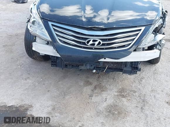 2017 Hyundai Azera Limited z VIN KMHFH4JG8HA591590, wystawiony jako IAAI lot #41542914 z przebiegiem 100 063 mil mil oraz . Historia ofert i sprzedaży dostępna na DreamBid. Obrazek 18.