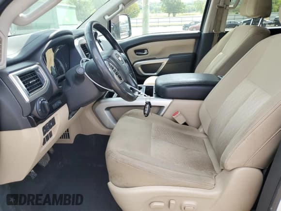 ✅ 2017 Nissan Titan SV • VIN: 1N6AA1F28HN502542 • Лот: 67795974. Опубликован ранее на Copart с пробегом 158 669 миль. Бесплатный доступ к архиву аукционных продаж из США и подробный отчёт об истории автомобиля на DreamBid. Изображение 7.