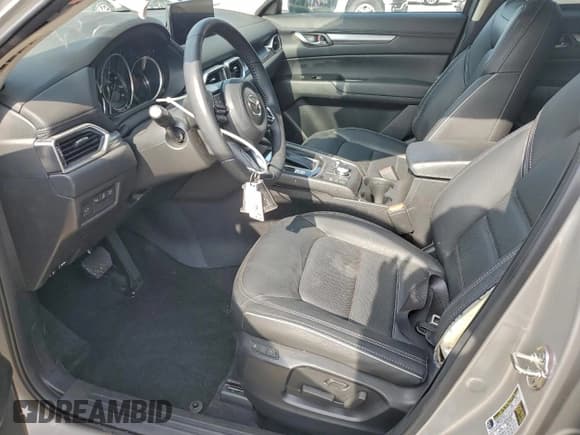 ✅ 2025 Mazda CX-5 S Preferred • VIN: JM3KFBCM2S0718239 • Лот: 93384075. Опубликован ранее на Copart с пробегом 6 122 миль. Бесплатный доступ к архиву аукционных продаж из США и подробный отчёт об истории автомобиля на DreamBid. Изображение 7.