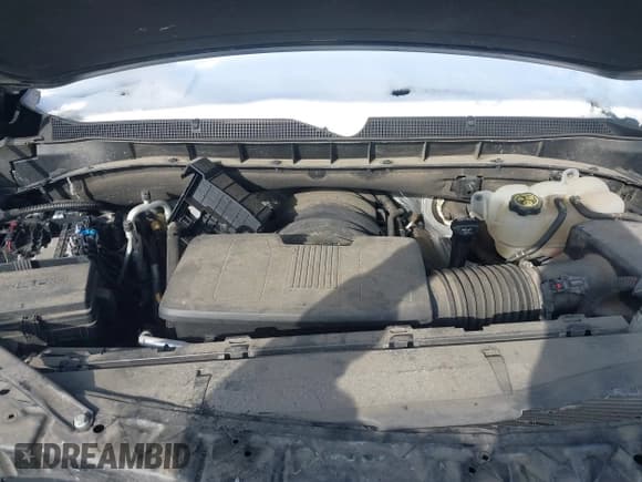 ✅ 2021 Chevrolet Suburban LT • VIN: 1GNSKCKD3MR266318 • Lot: 41333545. Wystawiony na IAAI z przebiegiem 125 032 mil. Bezpłatny archiwum sprzedaży aukcyjnych z USA i szczegółowy raport historii pojazdu na DreamBid. Zdjęcie 10.